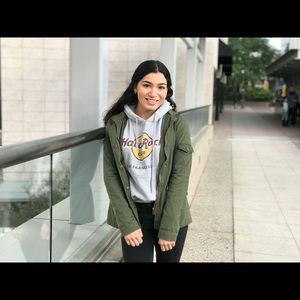 Meet your Posher, Marcella